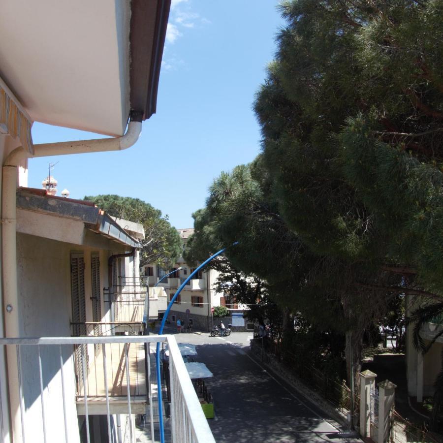 Near The Port Apartment Cala Gonone Exteriör bild