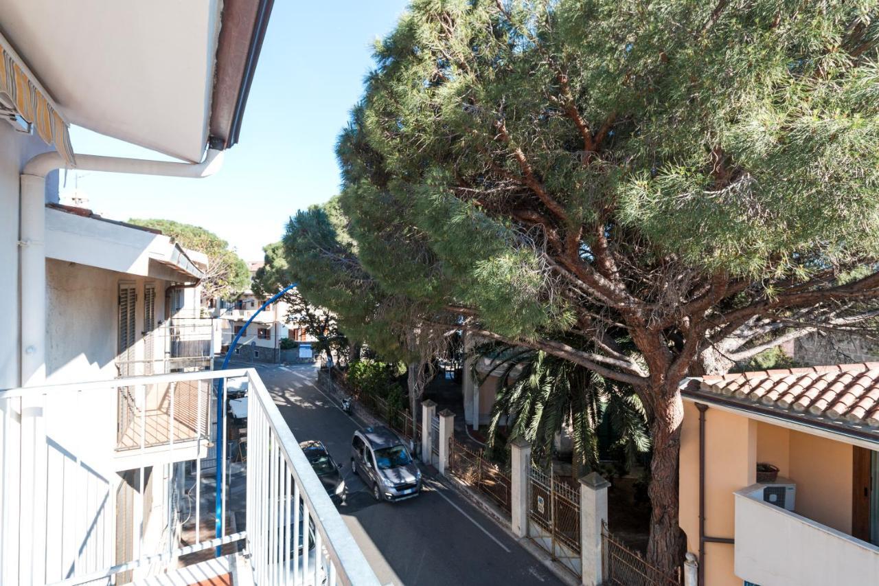 Near The Port Apartment Cala Gonone Exteriör bild
